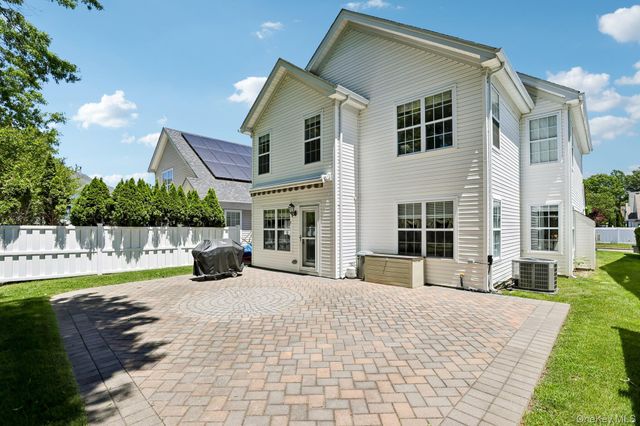 53 Madison Circle, Middle Island, NY 11953