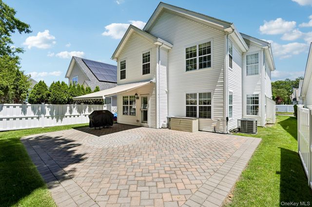 53 Madison Circle, Middle Island, NY 11953