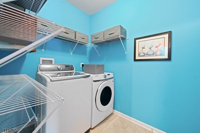 6 Quick Ct, Franklin Twp., NJ 08873