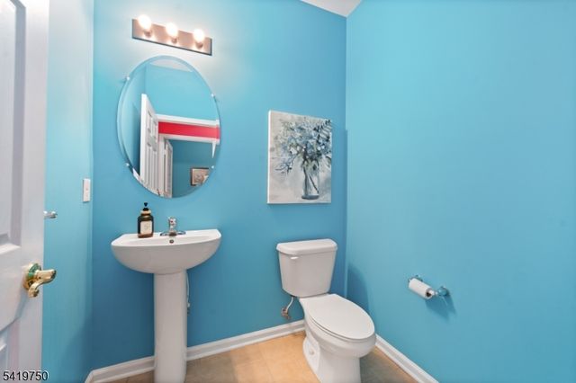 6 Quick Ct, Franklin Twp., NJ 08873