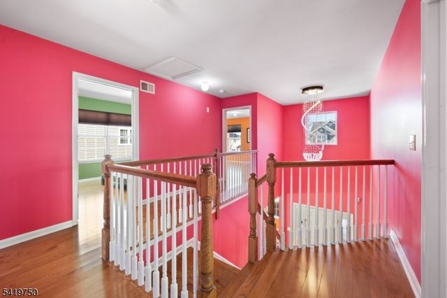 6 Quick Ct, Franklin Twp., NJ 08873