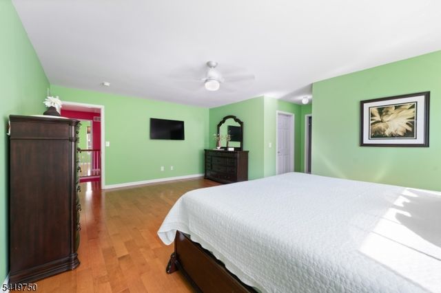 6 Quick Ct, Franklin Twp., NJ 08873