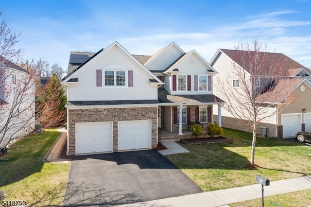 6 Quick Ct, Franklin Twp., NJ 08873