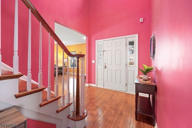 6 Quick Ct, Franklin Twp., NJ 08873