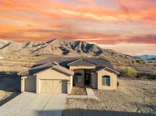 10540 S 32ND Drive, Laveen, AZ 85339