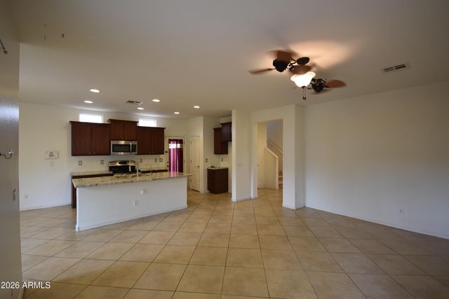 7117 N 73RD Drive, Glendale, AZ 85303