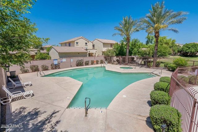 7117 N 73RD Drive, Glendale, AZ 85303