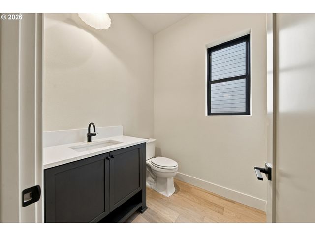 4056 Norfolk St, West Linn, OR 97068