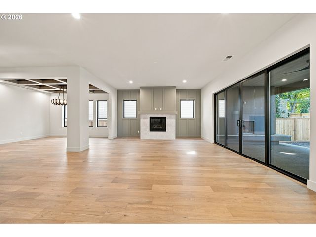 4056 Norfolk St, West Linn, OR 97068