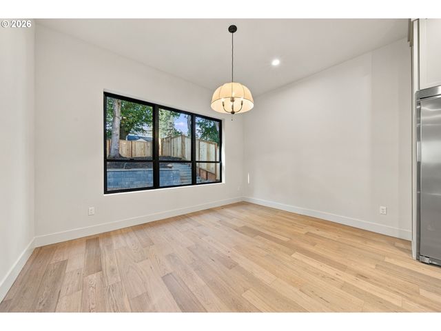4056 Norfolk St, West Linn, OR 97068