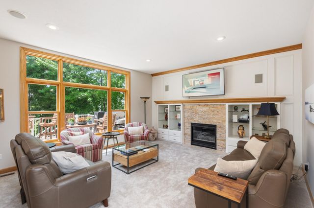 10051 Gristmill Ridge, Eden Prairie, MN 55347