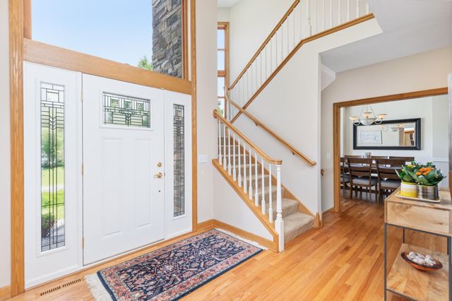 10051 Gristmill Ridge, Eden Prairie, MN 55347