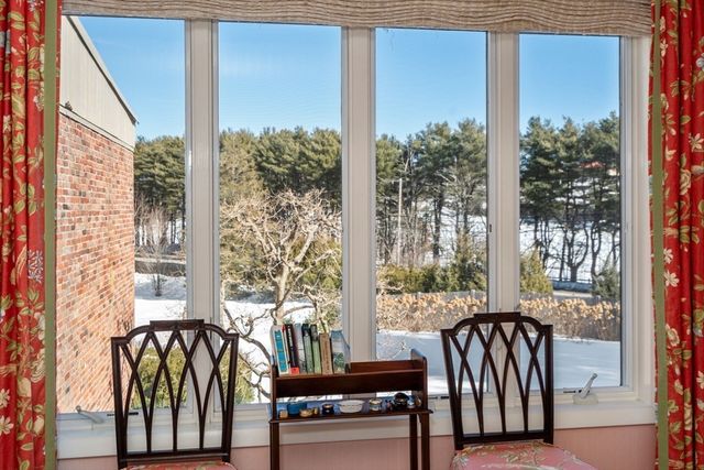 17 Fairgreen Place 17, Brookline, MA 02467