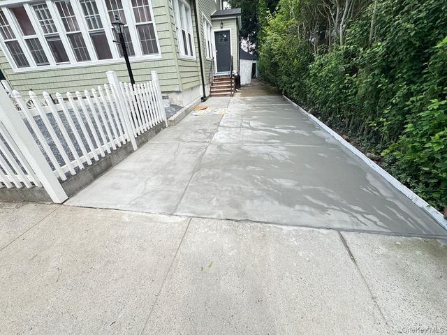 40-29 167th Street, Flushing, NY 11358