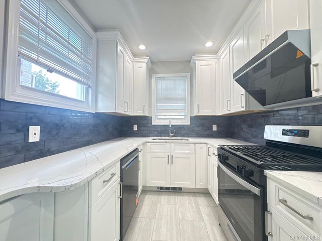 40-29 167th Street, Flushing, NY 11358