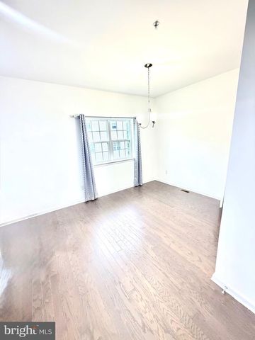 102 MASTER AVE, Feasterville Trevose, PA 19053