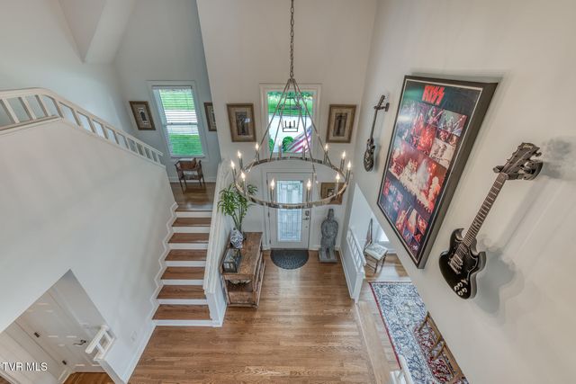 106 Woodbriar Drive, Johnson City, TN 37604