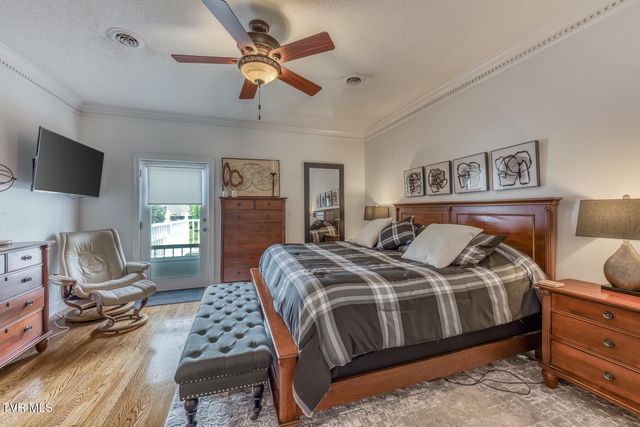 106 Woodbriar Drive, Johnson City, TN 37604