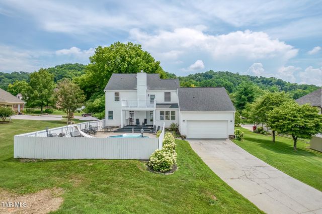 106 Woodbriar Drive, Johnson City, TN 37604