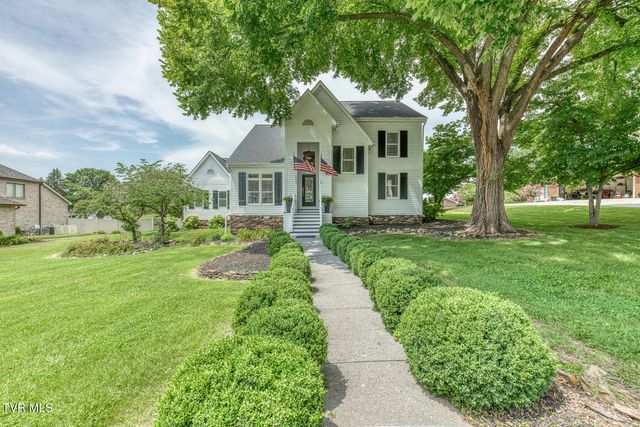 106 Woodbriar Drive, Johnson City, TN 37604