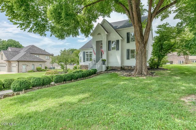 106 Woodbriar Drive, Johnson City, TN 37604