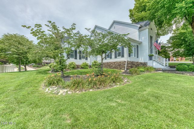 106 Woodbriar Drive, Johnson City, TN 37604