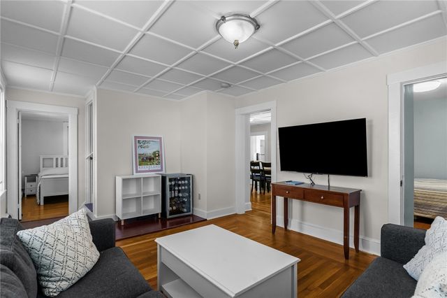 11 Young Street 2, Newport, RI 02840