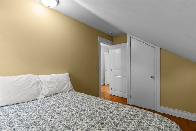11 Young Street 2, Newport, RI 02840