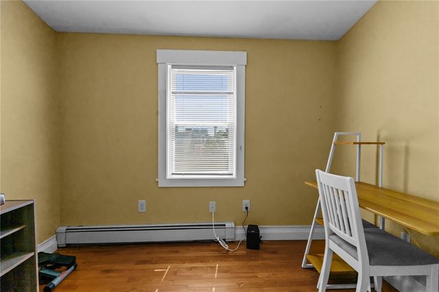 11 Young Street 2, Newport, RI 02840