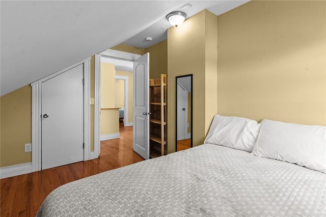 11 Young Street 2, Newport, RI 02840