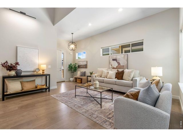 910 Hill Pond Rd 13, Fort Collins, CO 80526
