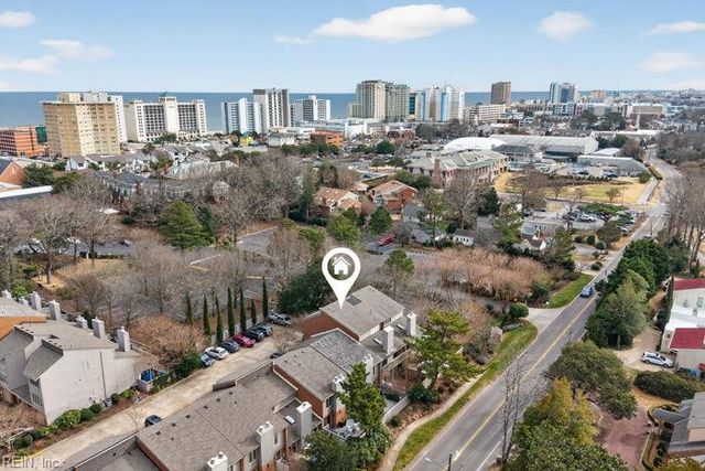 3925 Ocean Cut LN, Virginia Beach, VA 23451