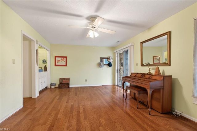 3925 Ocean Cut LN, Virginia Beach, VA 23451