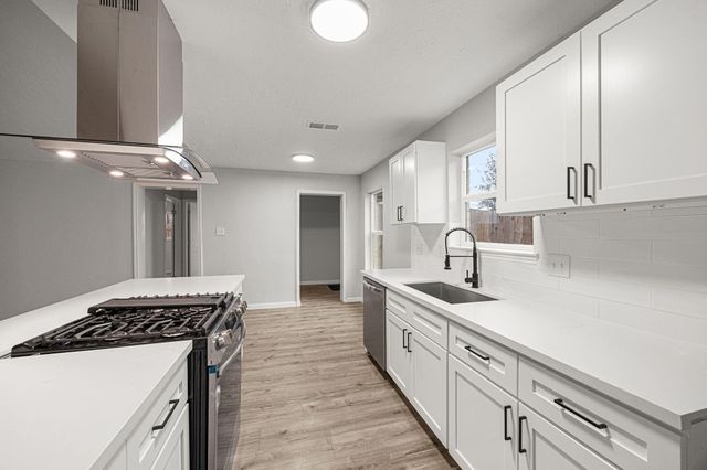 3515 Claverton Drive, Houston, TX 77066