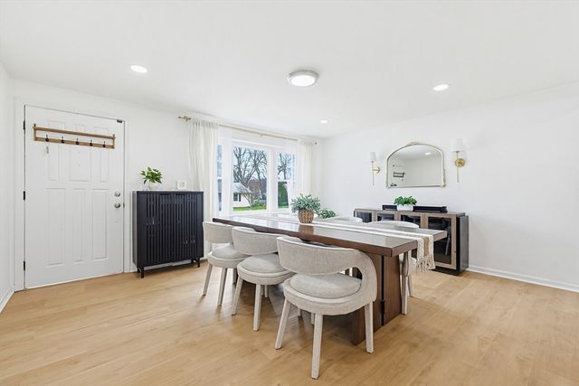 38 Romoli Ave, Attleboro, MA 02703