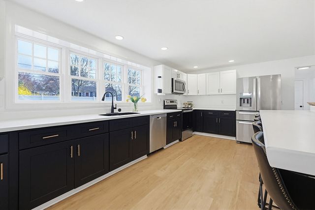 38 Romoli Ave, Attleboro, MA 02703