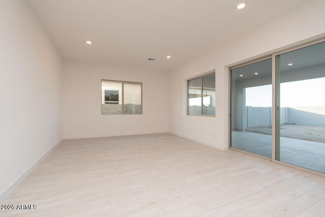 1928 E EMPELTRE Road, San Tan Valley, AZ 85140