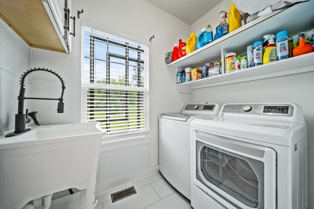 3406 Lallemand Dr, Nashville, TN 37211