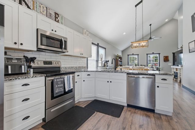 160 Foutch Ct, Smithville, TN 37166