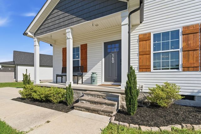 160 Foutch Ct, Smithville, TN 37166