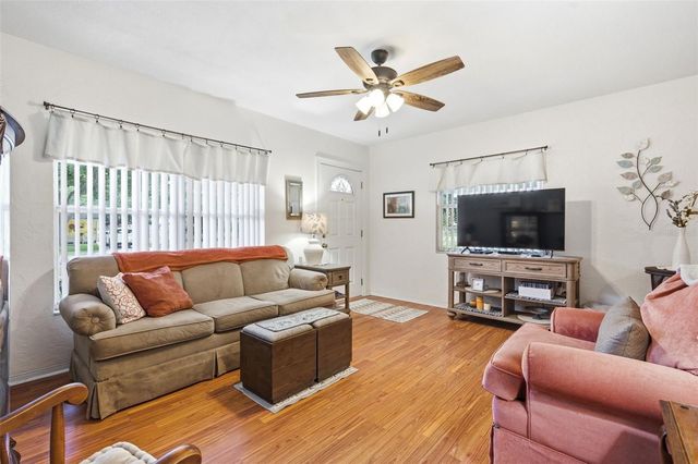 538 82ND AVENUE N, St Petersburg, FL 33702
