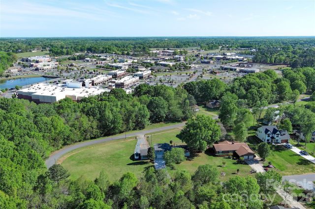 324 Picketts Circle, Indian Trail, NC 28079