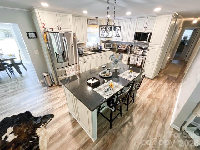 324 Picketts Circle, Indian Trail, NC 28079