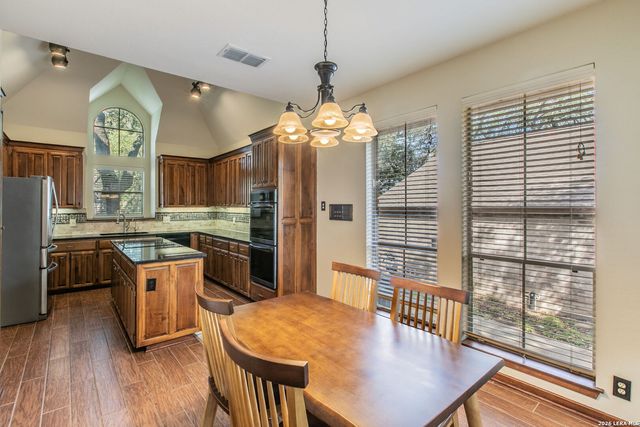 1643 Vista Del Monte, San Antonio, TX 78216