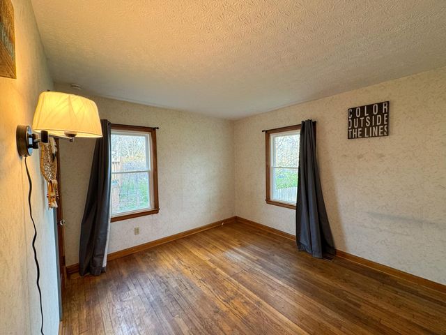 1097 Forest Drive, Columbus, OH 43223