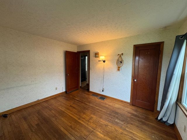 1097 Forest Drive, Columbus, OH 43223