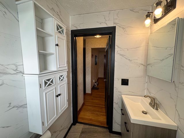 1097 Forest Drive, Columbus, OH 43223