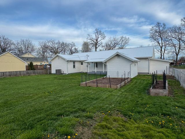 1097 Forest Drive, Columbus, OH 43223