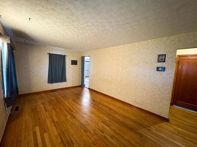 1097 Forest Drive, Columbus, OH 43223