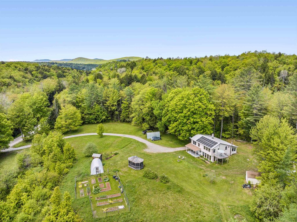 142 King Pond Road, Woodbury, VT 05681